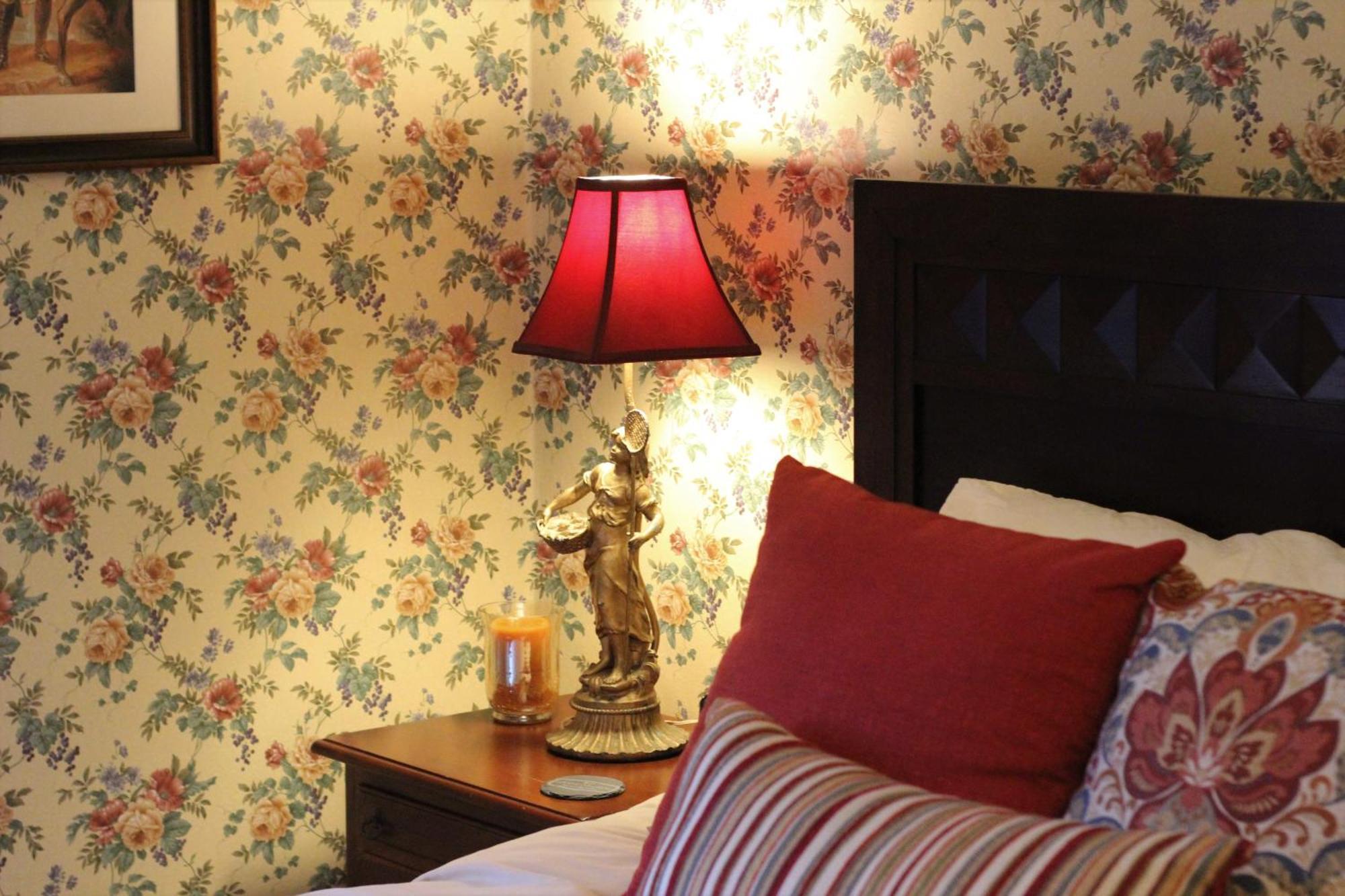 Grand Colonial Bed And Breakfast Herkimer Exterior photo